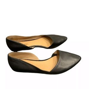 Womens Black Pointy Toe Flats Size 9.5